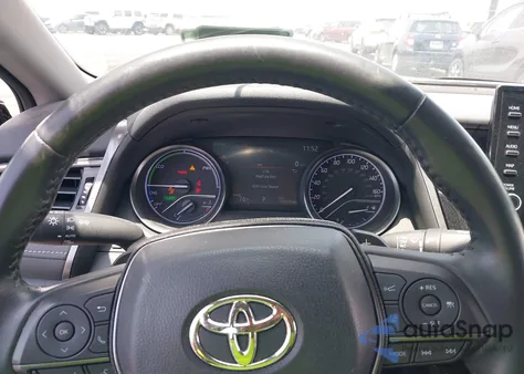 2021 Toyota Camry Xse Hybrid z USA, uszkodzony, nr VIN 4T1K31AKXMU567932